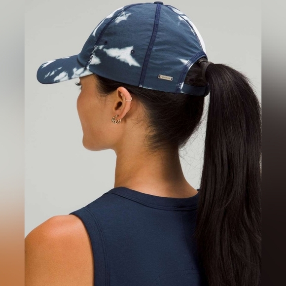 Lululemon Baller Hat Soft In Indigo Ice Print Blue Multi Size O/S - Picture 9 of 10